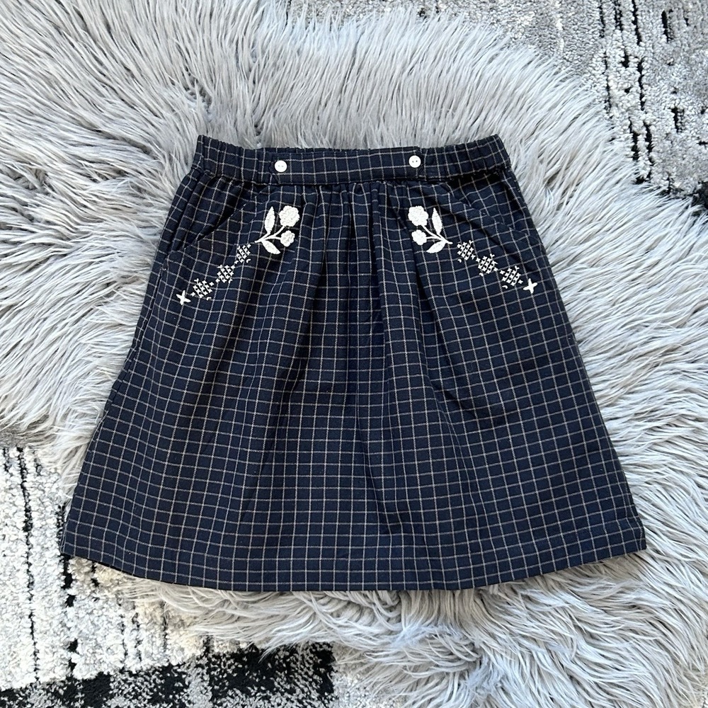 LALI Girls Navy Pinstriped Embroidered Floral Skirt Size 8Y‎ NEW ($58)